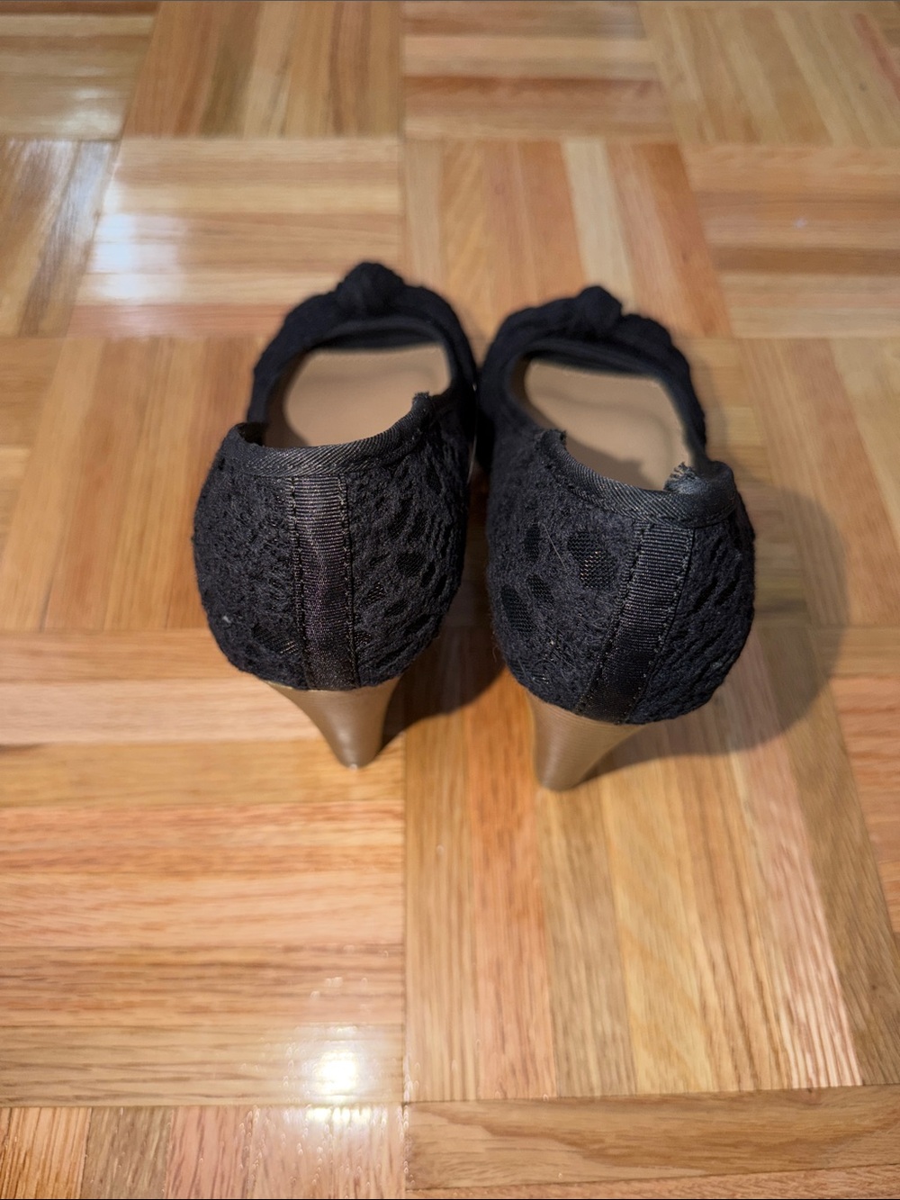 American Eagle By Payless Black Lace Peep-Toe Wedge Heels - Picture 4 of 5